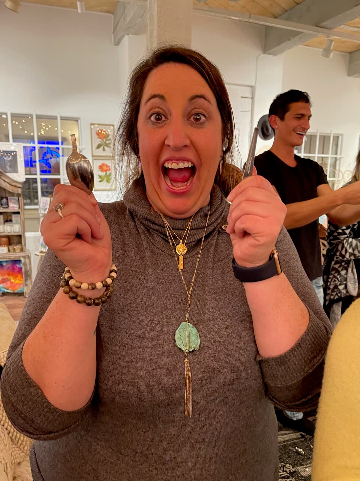 Spoon Bending — image 10