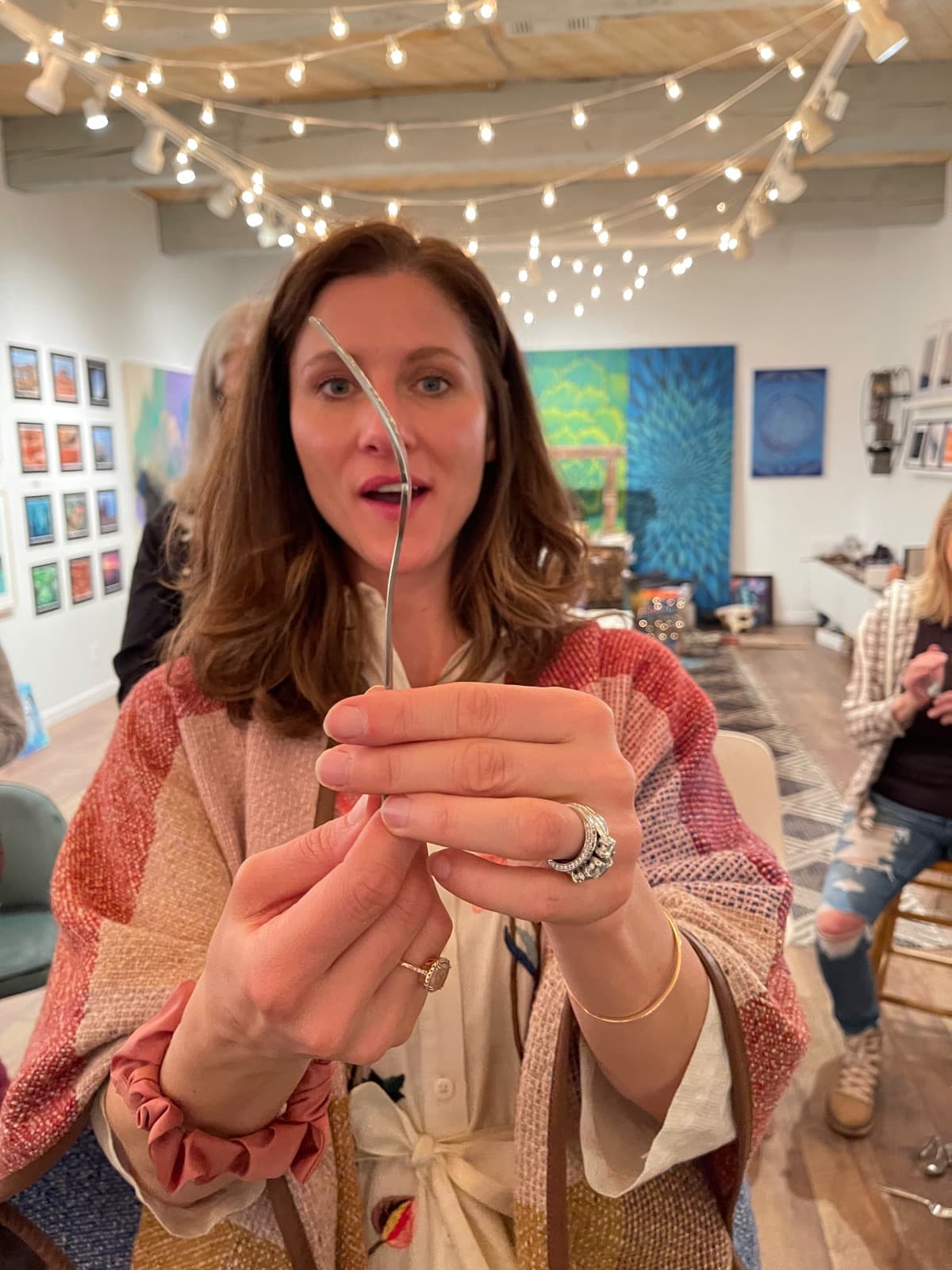 Spoon Bending — image 25